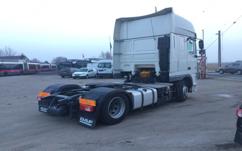 Cap tractor DAF  FT XF 105.460 SSC